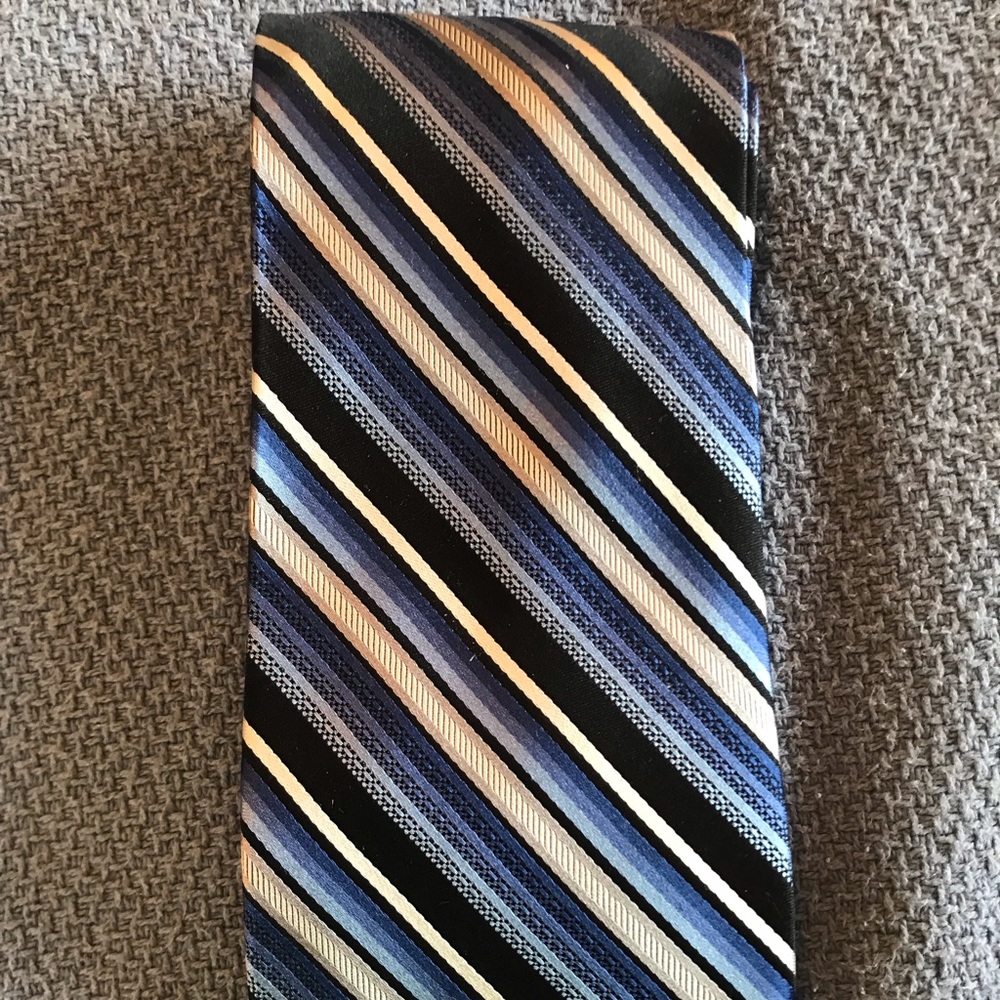 Mans Tie